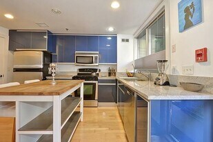 557 2nd St in Hoboken, NJ - Building Photo