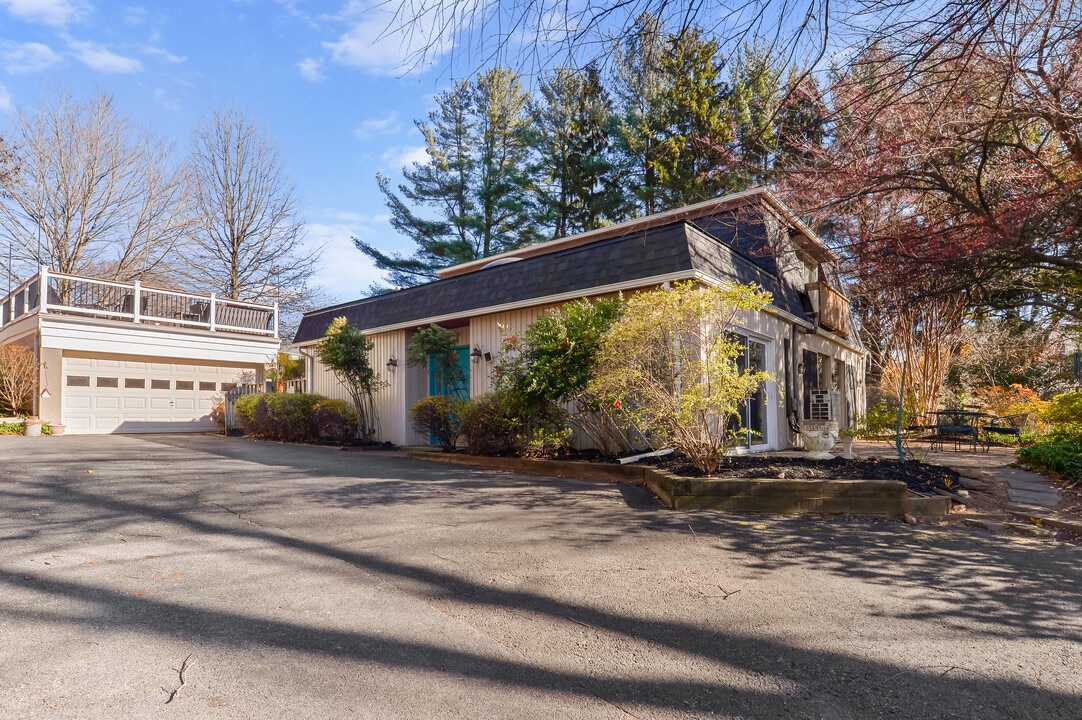 2103 Laurel Brook Rd in Fallston, MD - Building Photo