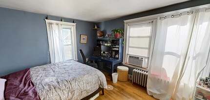 2572 Massachusetts Ave in Cambridge, MA - Building Photo - Building Photo