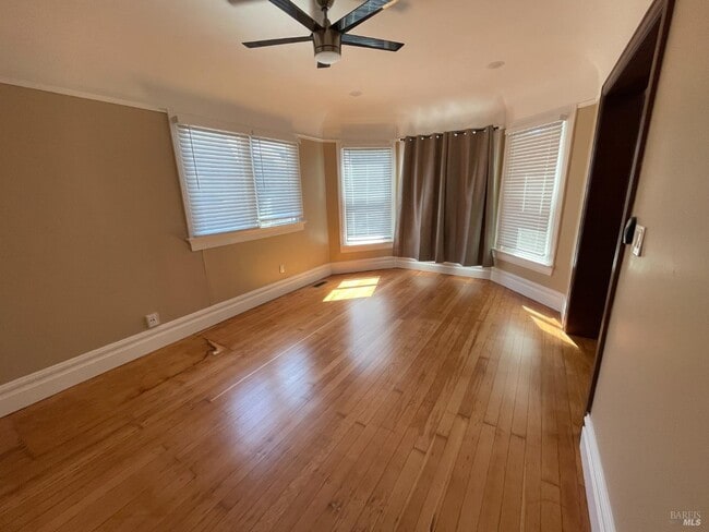 property at 1918 Sonoma Blvd