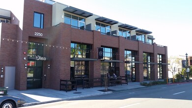 Olea in San Diego, CA - Foto de edificio - Building Photo