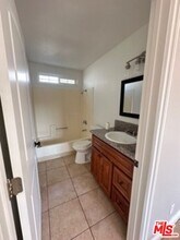 6137 Toltec Way in Los Angeles, CA - Building Photo - Building Photo