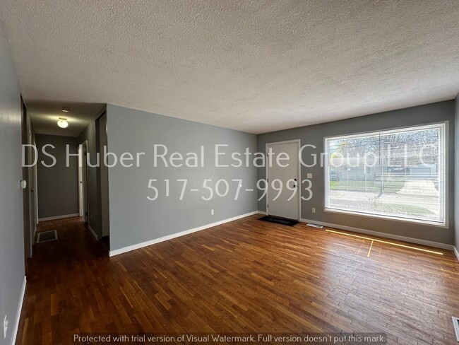 2920 Hillcrest St in Lansing, MI - Building Photo - Building Photo