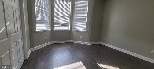 4233 Lancaster Ave in Philadelphia, PA - Building Photo - Building Photo