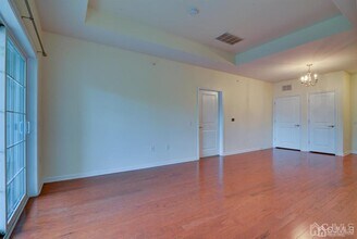 843 Liberty Ct in Piscataway, NJ - Building Photo - Building Photo