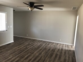 636 N Dunsworth Ave in Wichita, KS - Building Photo - Building Photo