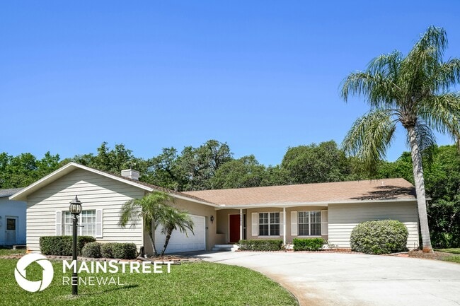 13505 Whitby Rd in Hudson, FL - Building Photo - Building Photo