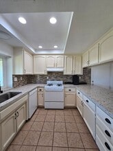 8301 Lime Ave in California City, CA - Building Photo - Building Photo