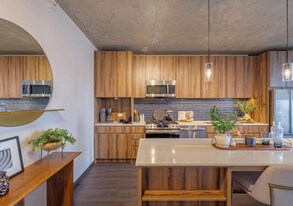 1500 W Monroe St in Chicago, IL - Building Photo