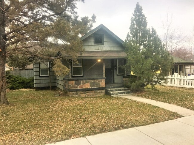 property at 636 NW Newport Ave