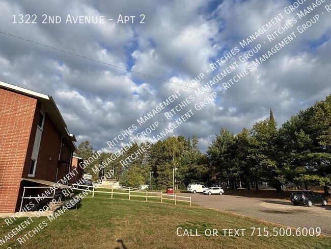 1322 2nd Ave in Woodruff, WI - Building Photo - Building Photo