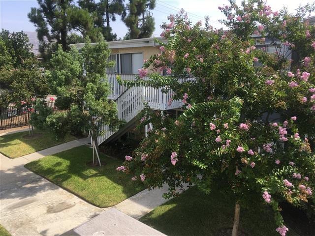 property at 12616 Lakeshore Dr