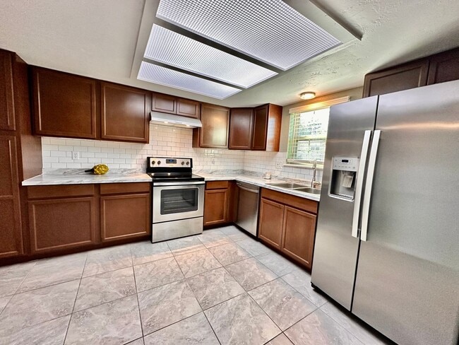 8141 NW 23rd St in Oklahoma City, OK - Building Photo - Building Photo