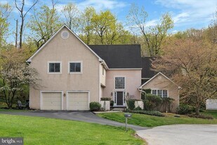 811 Crooked Ln, Unit 1126 in King of Prussia, PA - Building Photo