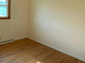 5830 N 61st St in Milwaukee, WI - Building Photo - Building Photo