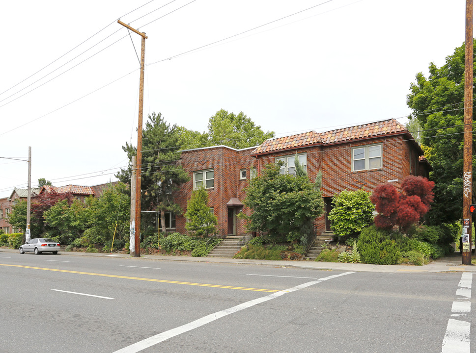 Del Mar Apartments in Portland, OR - Building Photo