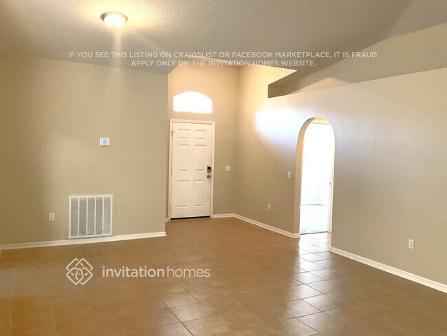 1607 Fitzgerald Dr in Dundee, FL - Building Photo - Building Photo