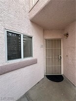 4555 E Sahara Ave in Las Vegas, NV - Building Photo