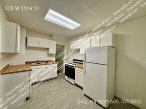 628 W 15th St in Sioux Falls, SD - Building Photo - Building Photo