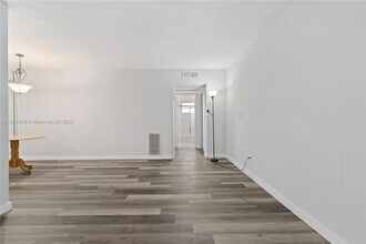 1420 Atlantic Shores Blvd in Hallandale Beach, FL - Building Photo - Building Photo