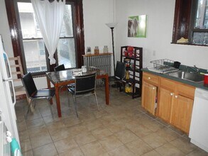 174 Saint Alphonsus St, Unit #2 in Boston, MA - Foto de edificio - Building Photo