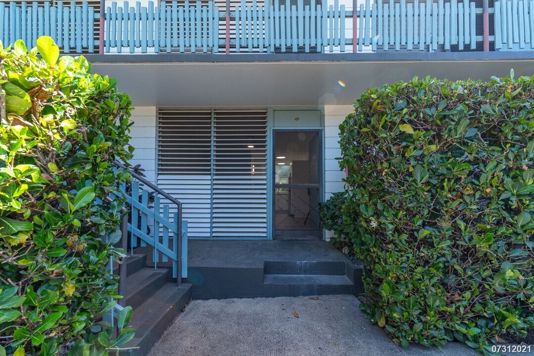 3810 Leahi Ave in Honolulu, HI - Building Photo