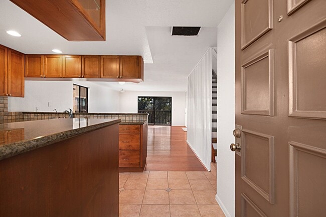 6707 Thornwood St in San Diego, CA - Building Photo - Building Photo