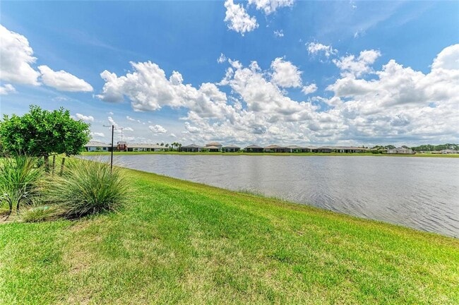 14672 Misty Pond Lp in Nokomis, FL - Building Photo - Building Photo