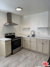 7524 Sepulveda Blvd in Los Angeles, CA - Building Photo - Building Photo