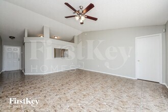 2412 Quail Cove Ct in Kissimmee, FL - Foto de edificio - Building Photo