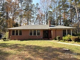 2023 Robin Rd in Salisbury, NC - Building Photo