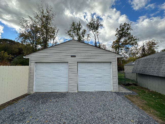 164 Main St in Imperial, PA - Building Photo - Building Photo