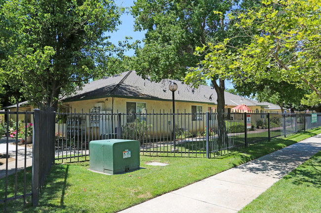 Sierra Meadows in Merced, CA - Building Photo - Building Photo