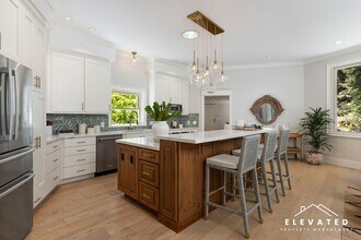 711 Furlong Rd in Sebastopol, CA - Building Photo - Building Photo