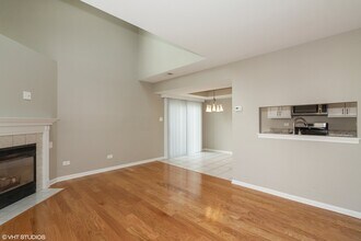 627 Beaver Ct in Naperville, IL - Building Photo - Building Photo