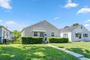 2606 Lynn Ave in Fort Wayne, IN - Building Photo