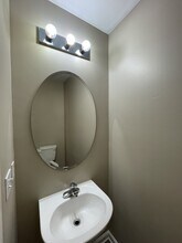 4 Sherbourne Ct in Greensboro, NC - Building Photo - Building Photo