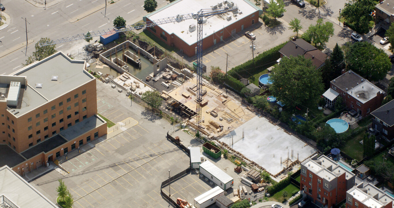 Le Sherbrooke East in Montréal, QC - Building Photo