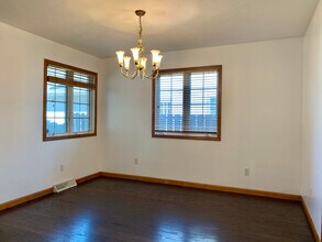 3526 Teakwood Dr in Springfield, IL - Foto de edificio - Building Photo