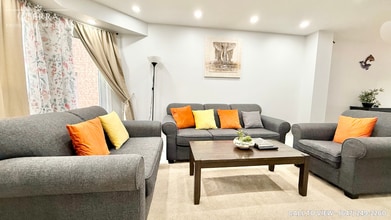 1-15 Lord Simcoe Dr in Brampton, ON - Building Photo - Building Photo