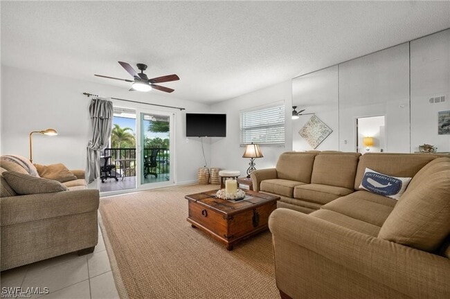 9395 Pennsylvania Ave in Bonita Springs, FL - Building Photo - Building Photo