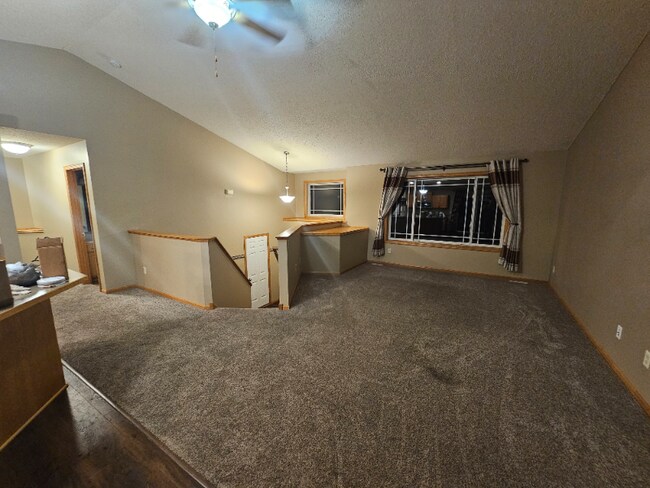 850 10th Ave NE in Lonsdale, MN - Building Photo - Building Photo
