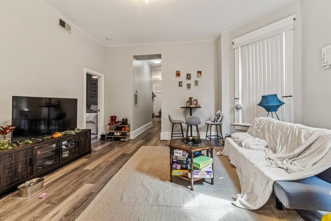property at 1345 N Maplewood Ave