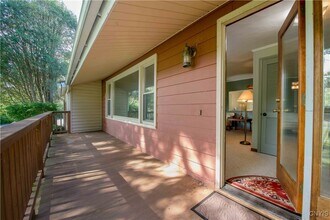 1919 W Lake Rd in Skaneateles, NY - Building Photo - Building Photo