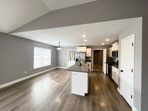 171 Zeigenbein Rd in St. Robert, MO - Building Photo - Building Photo