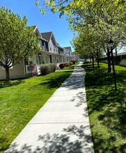 879 Capital Ave in Rexburg, ID - Building Photo - Building Photo