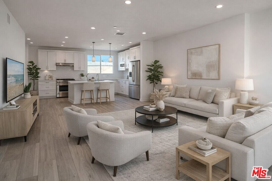 121 E 223rd St in Carson, CA - Building Photo