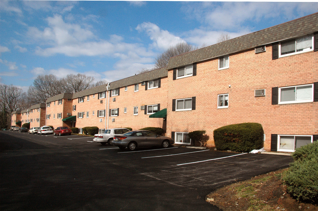 Landon Court Apartments in Lansdowne, PA in Lansdowne, PA - Foto de edificio