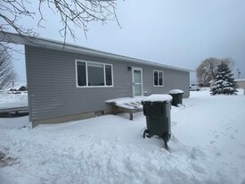 2623 7th Pl in Escanaba, MI - Building Photo