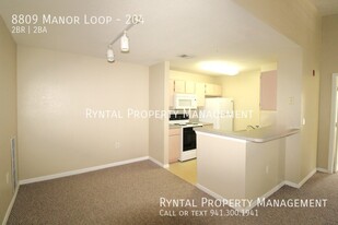 8809 Manor Loop in Lakewood Ranch, FL - Foto de edificio - Building Photo